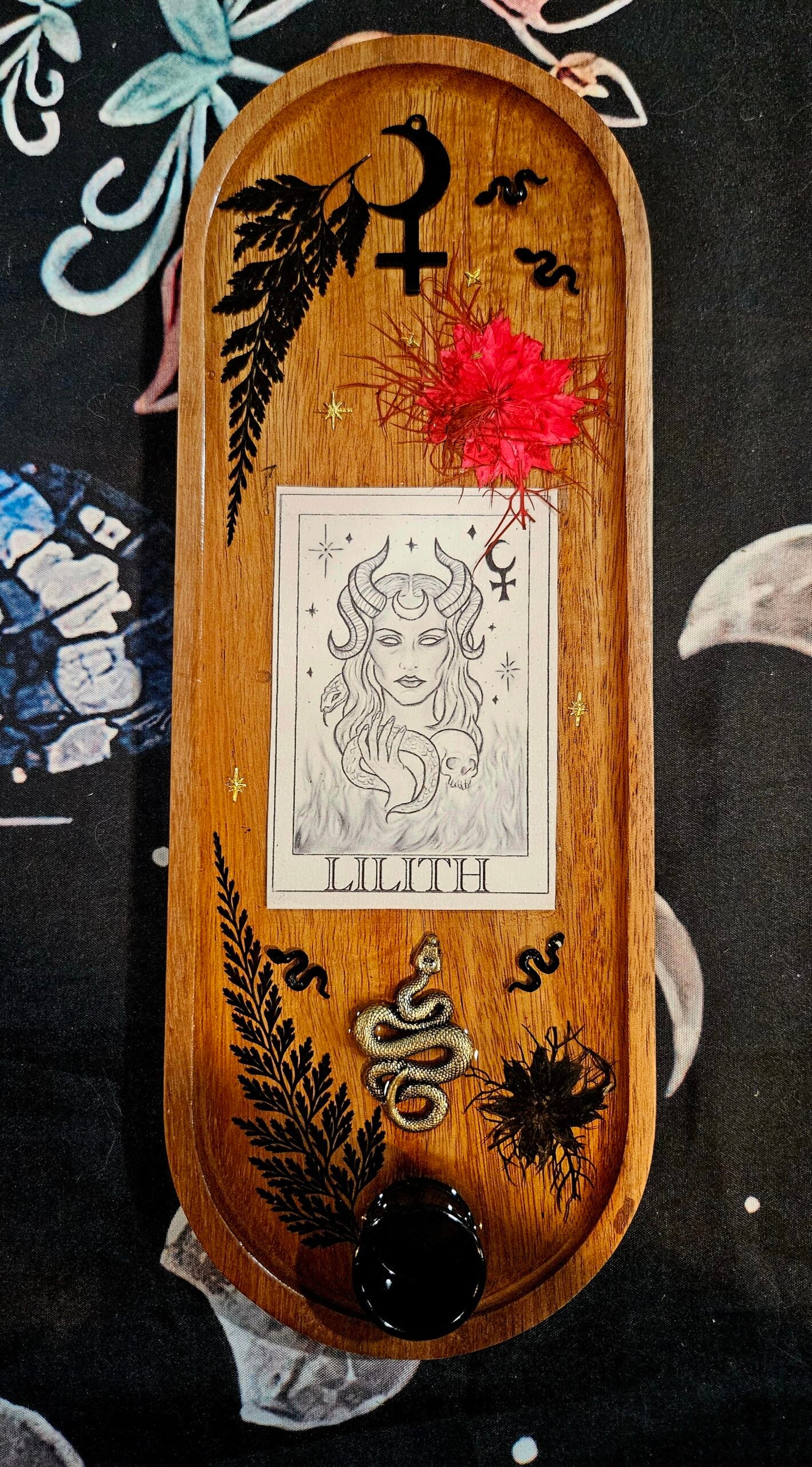 Lilith Offering Tray, 11 inch