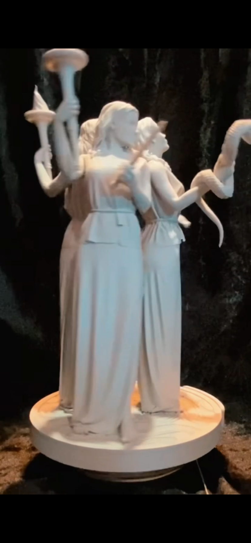 8” Hecate 3d printed statue - Image 2