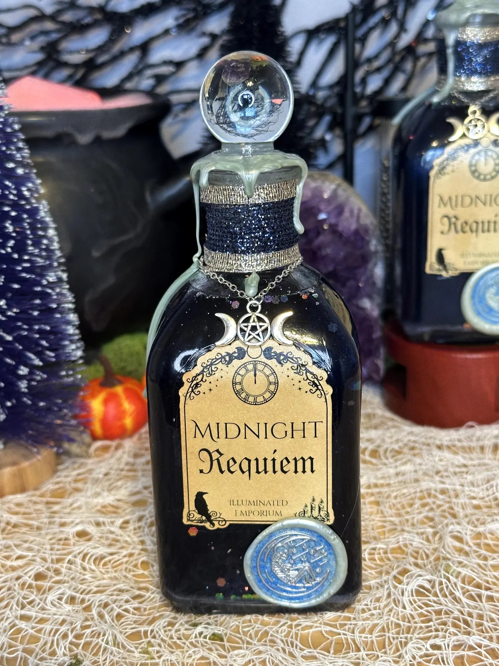 Midnight Requiem Potion Decorative Apothecary Bottle - Image 6